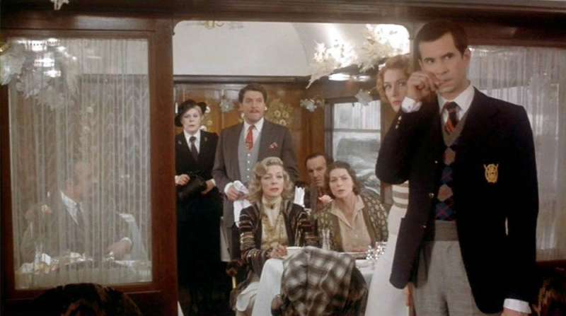 Murder on the Orient Express 1974 detective movie free online game